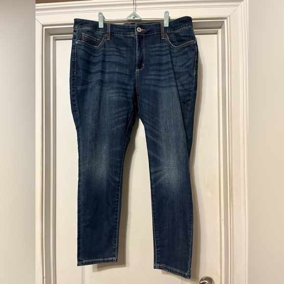 St. John’s Bay Skinny Jeans size 18WS - Picture 1 of 4